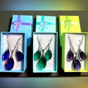 Necklace and earring sets